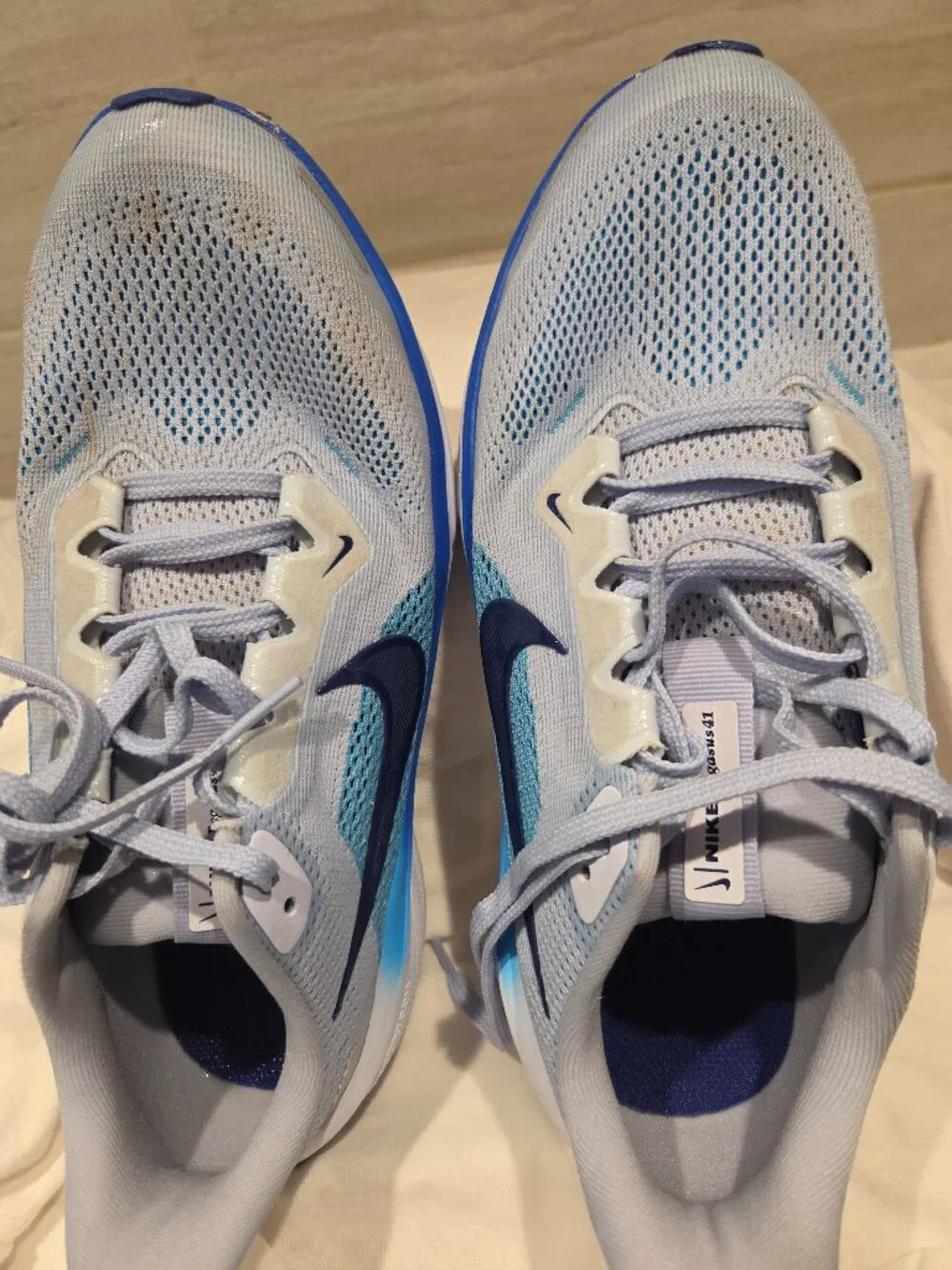 NIKE PEGASUS 41 AIR ZOOM ROAD RUNNING SHOES, FOOTBALL GREY, SIZE 6.5Y